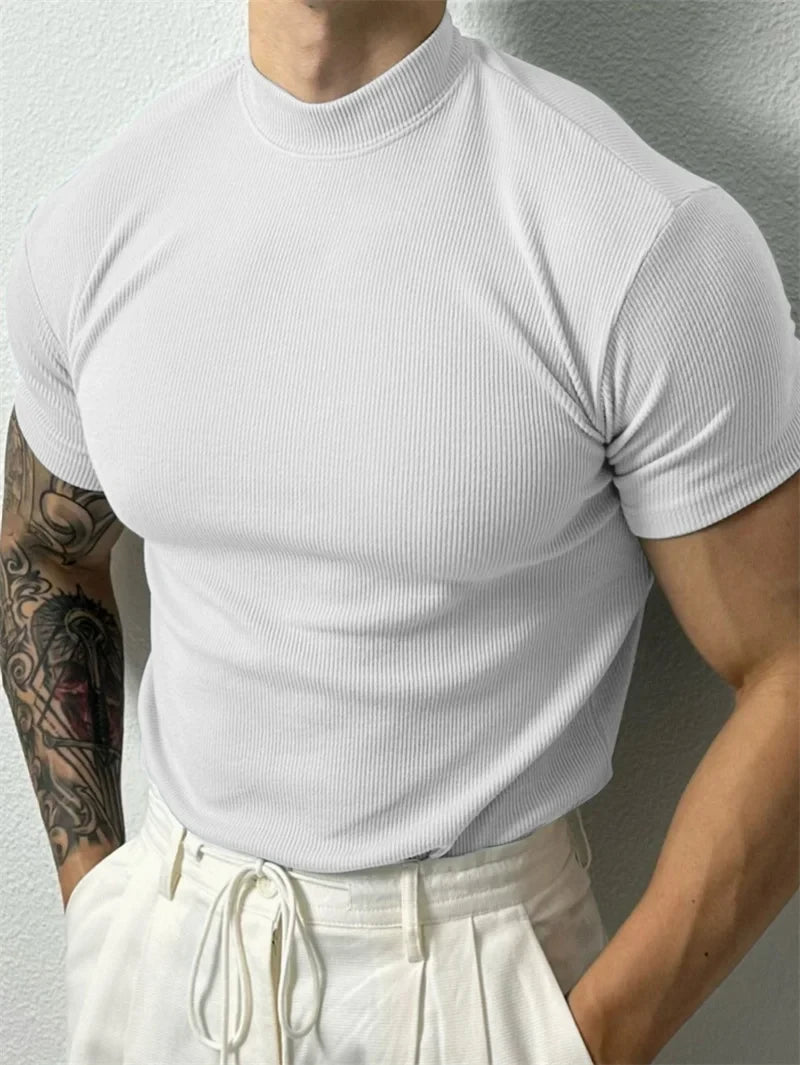 Tricou slim fit cu guler ridicat