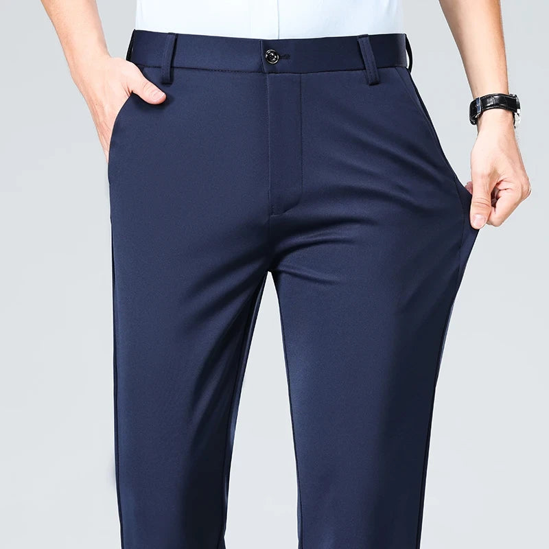 Pantaloni casual pentru bărbați