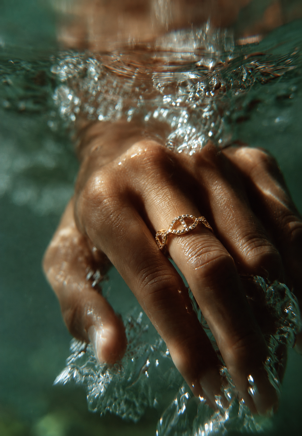 ANELLO INFINITO PAVÉ