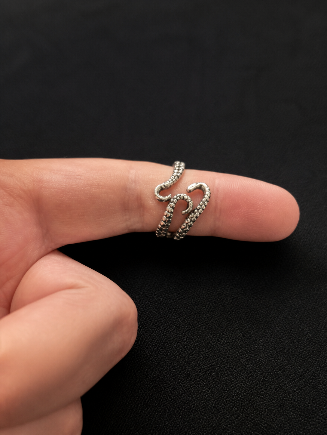 ANELLO A FORMA DI POLPO