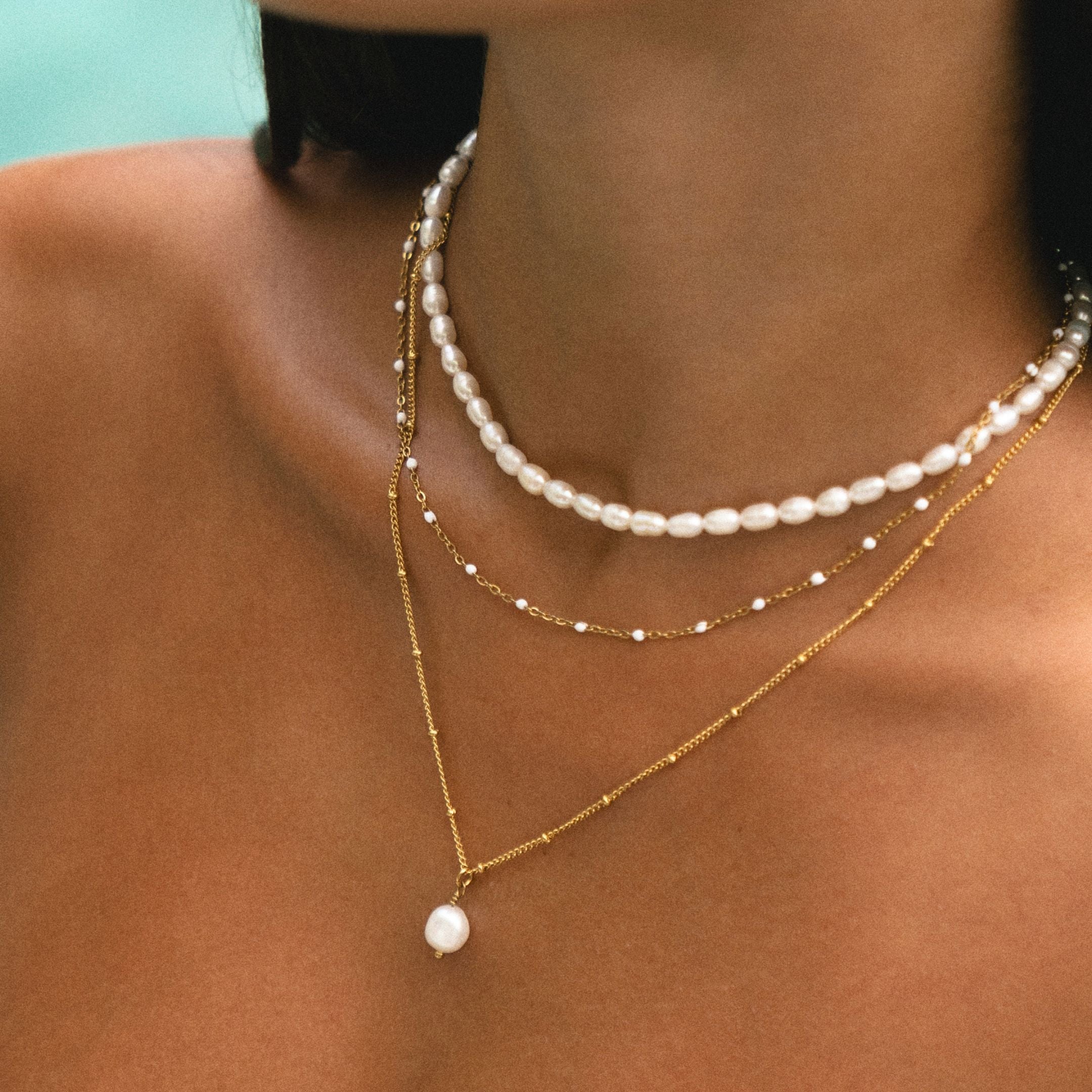 COLLANA DI PERLINE BIANCHE