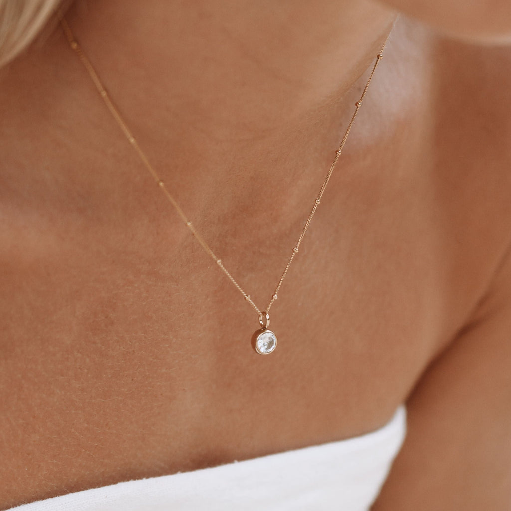COLLANA CON PIETRA NATALE