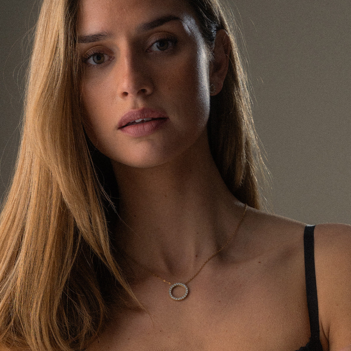 Collana a Cerchio con Zirconi 20 mm