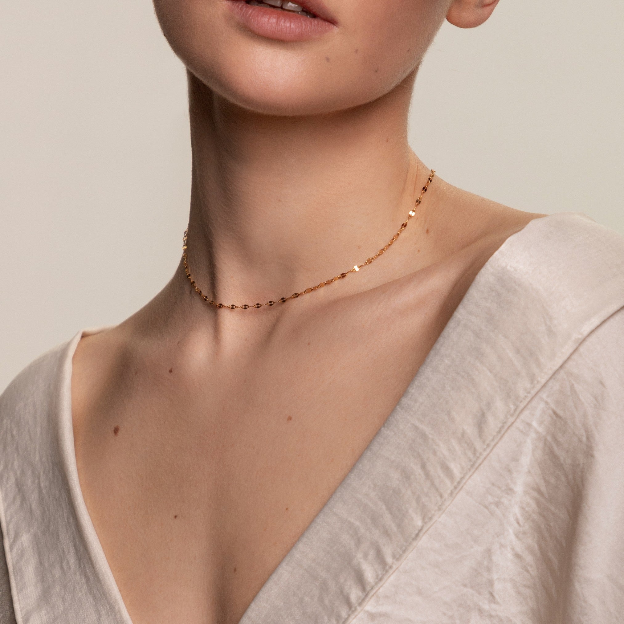 choker delicata