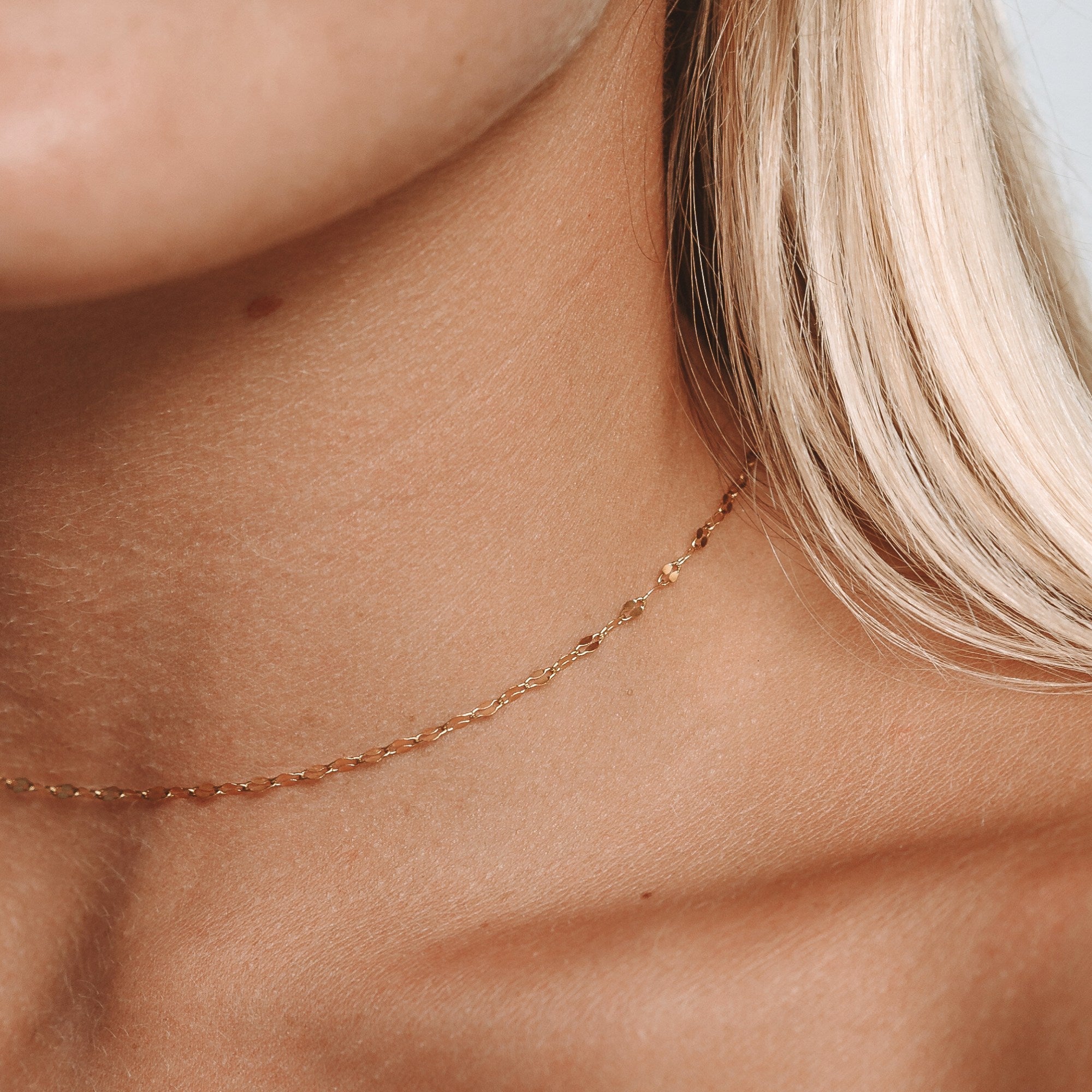 choker delicata
