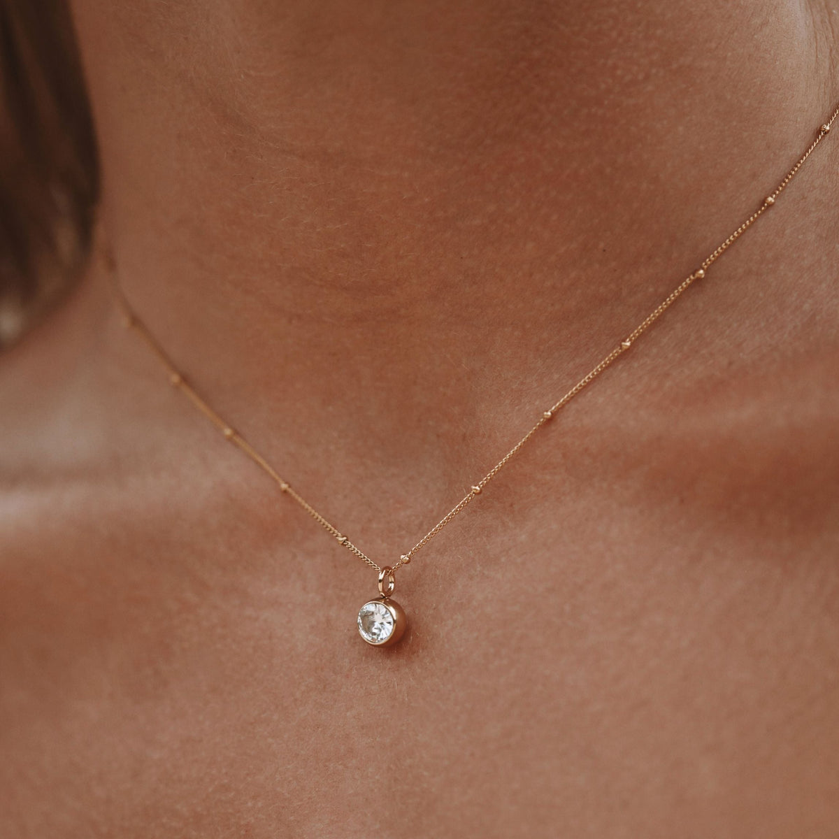 COLLANA CON PIETRA NATALE