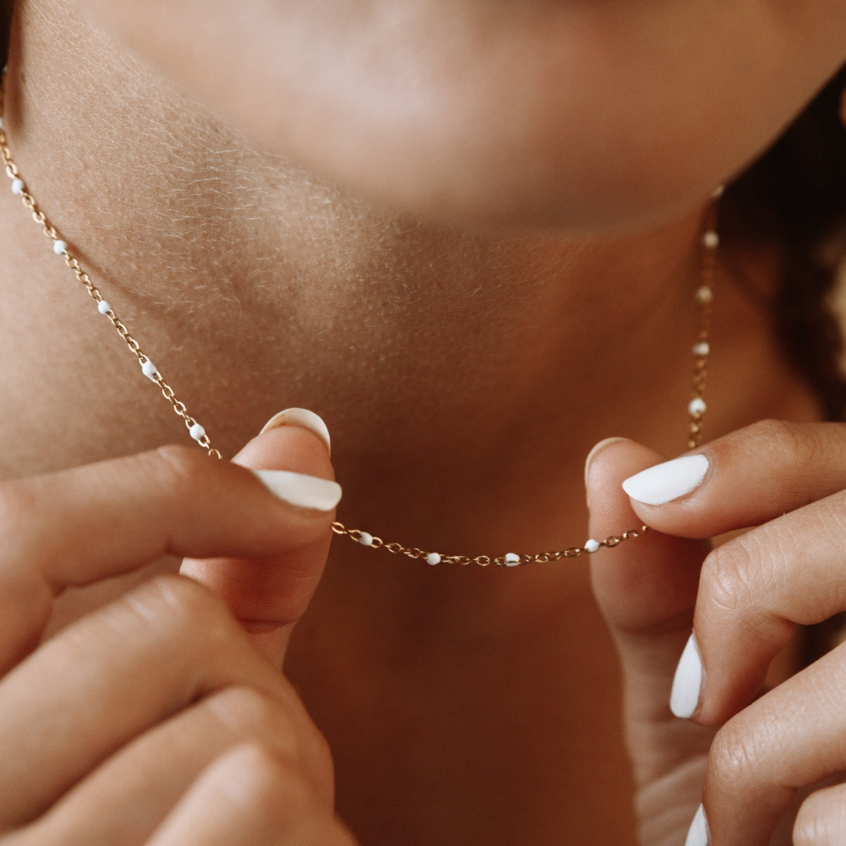 COLLANA DI PERLINE BIANCHE