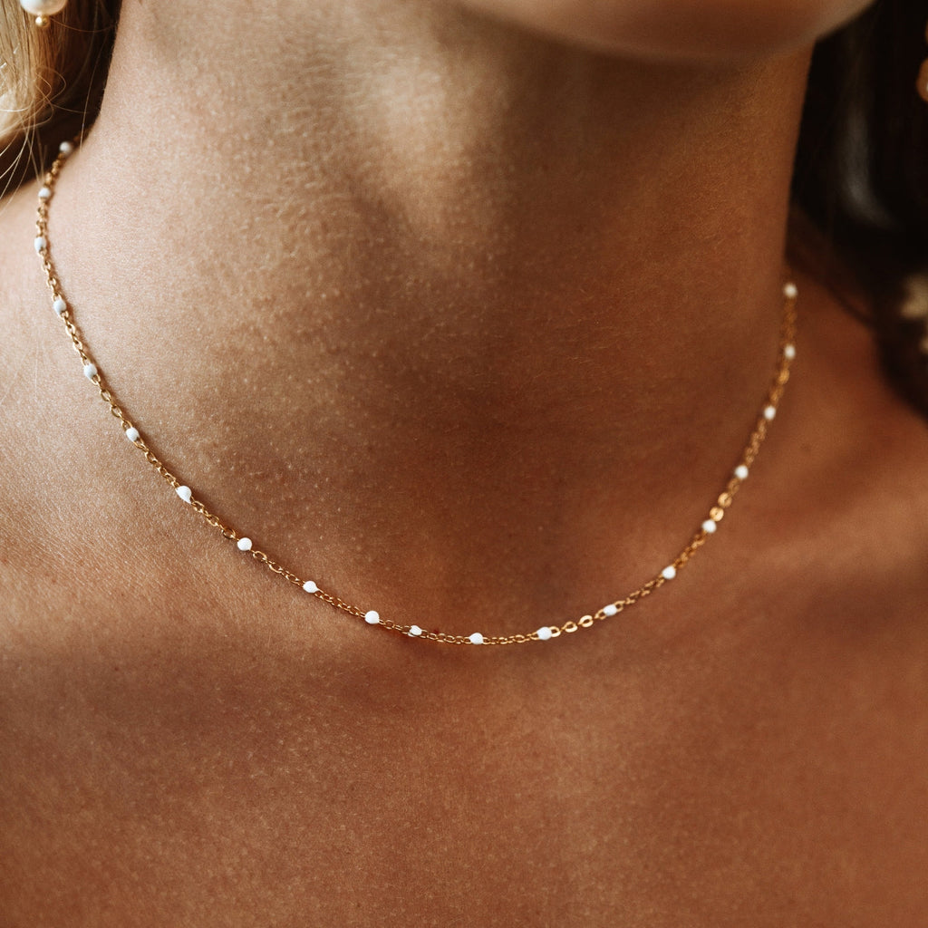 COLLANA DI PERLINE BIANCHE